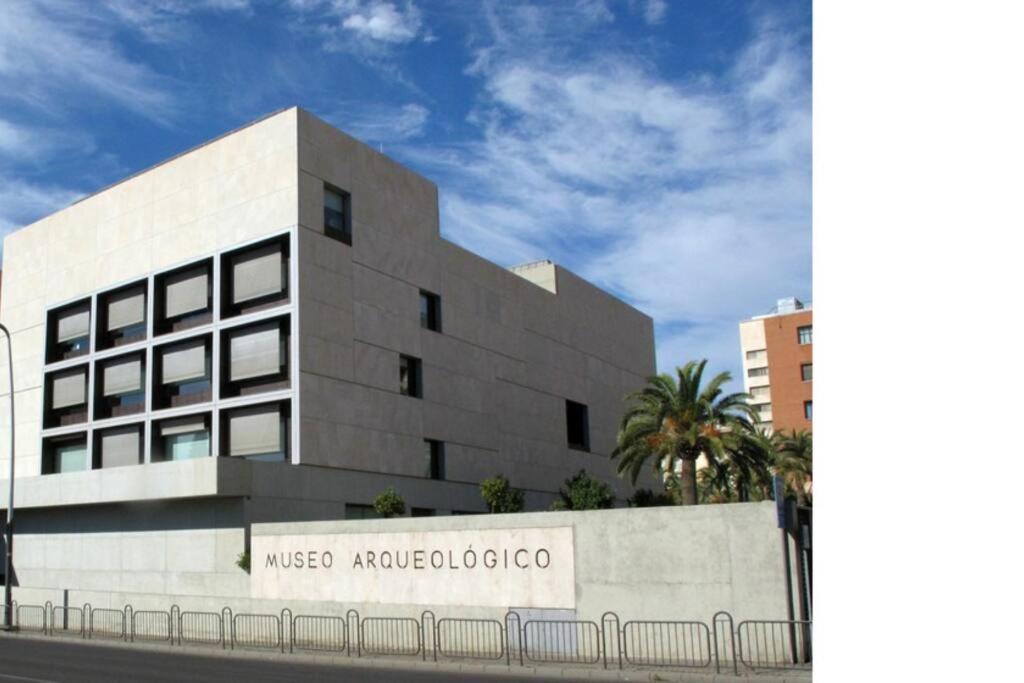 Precioso Piso En Almeria Centro Con Parking Gratis Bagian luar foto